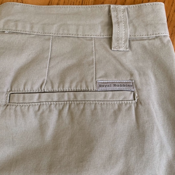 Royal Robbins flat front shorts. Size 34. - Picture 5 of 9